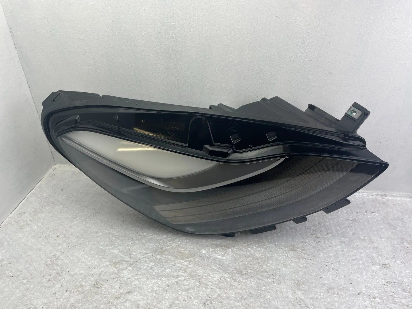 Original Tesla Model 3 LED Scheinwerfer rechts 1514953-00-D