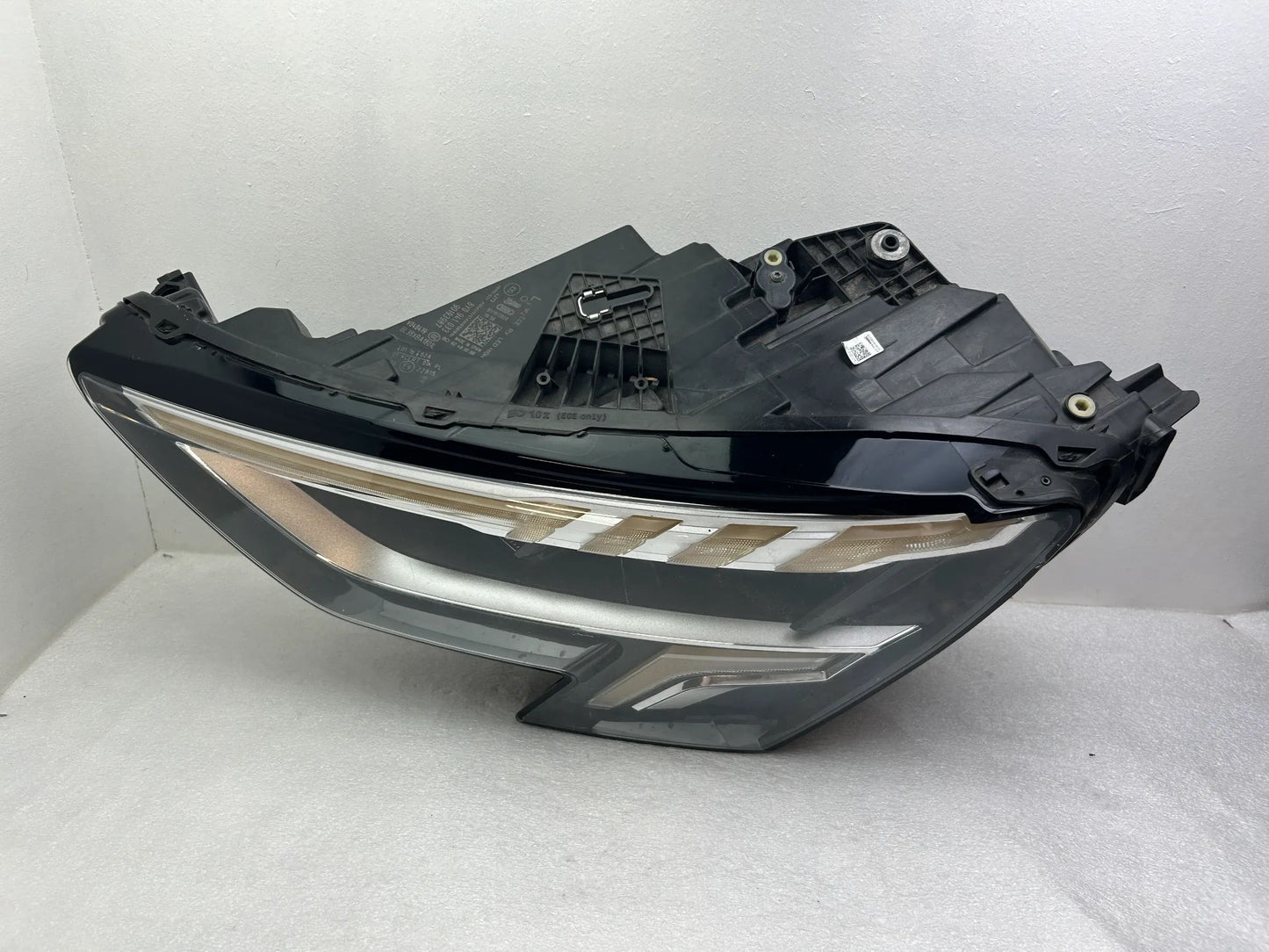Original Audi A3 8Y LED Scheinwerfer links 8Y0941033