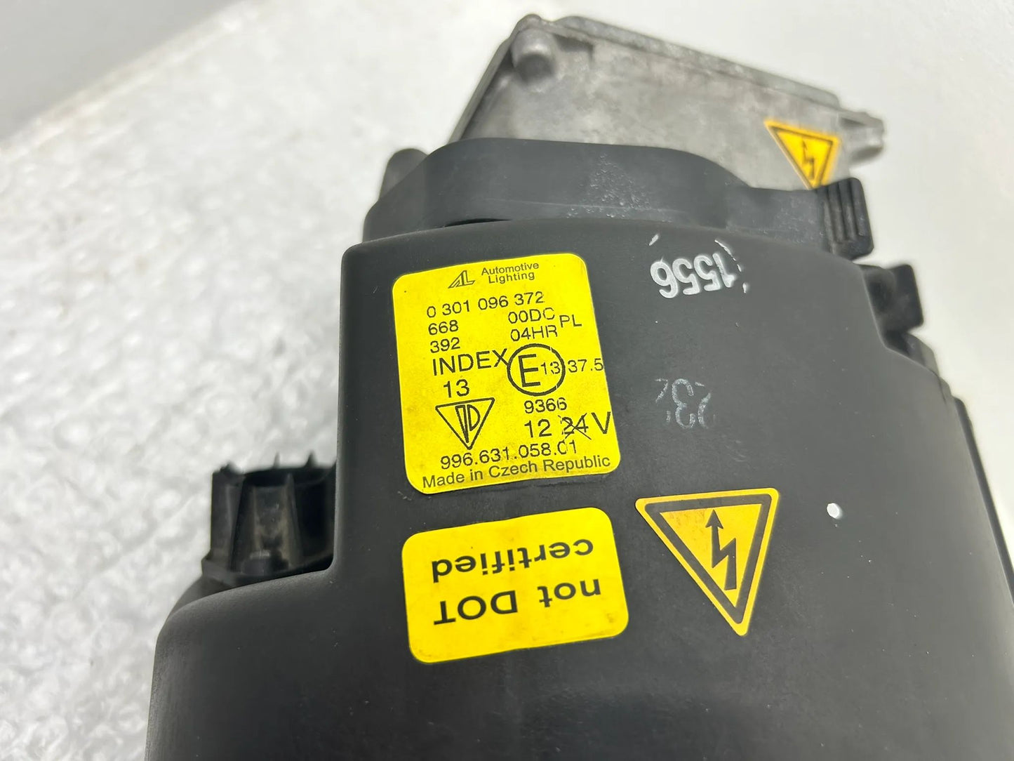 Original Porsche 911 996 Xenon Scheinwerfer rechts 99663105801