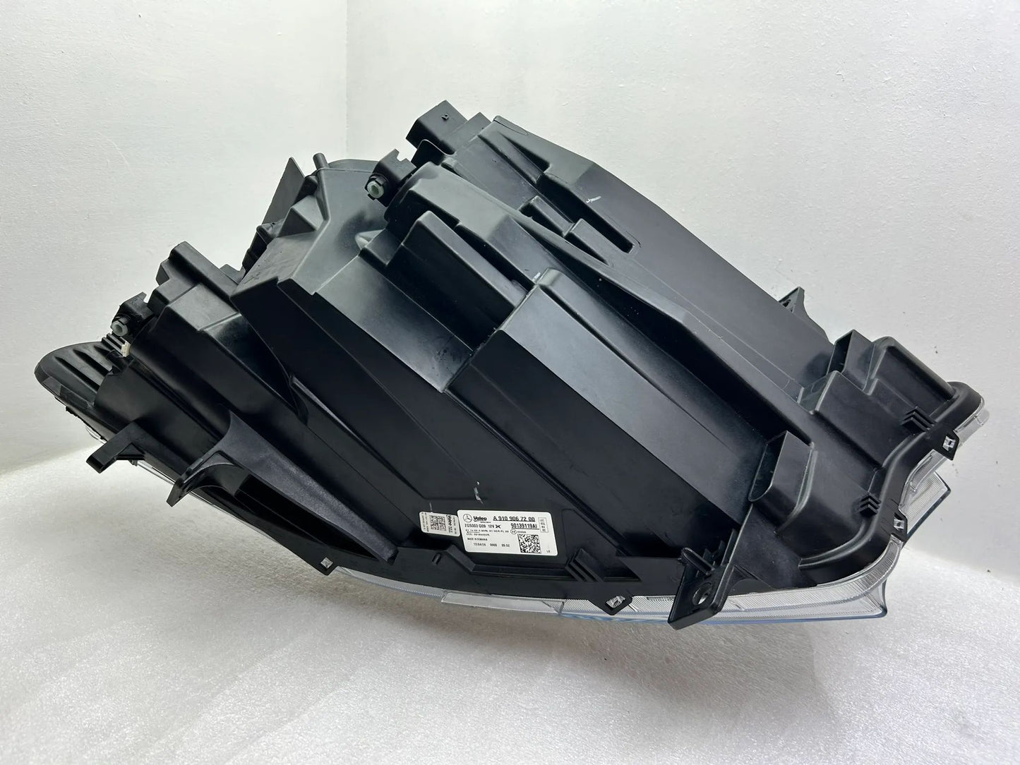 Mercedes Sprinter W910 W907 LED Scheinwerfer rechts A9109067200