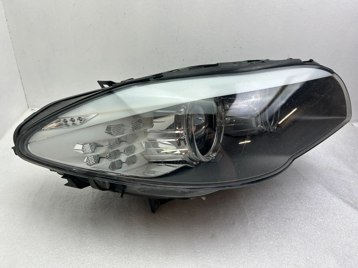 BMW 5er F10 F11 Bi-Xenon Scheinwerfer rechts 7271912 7203246