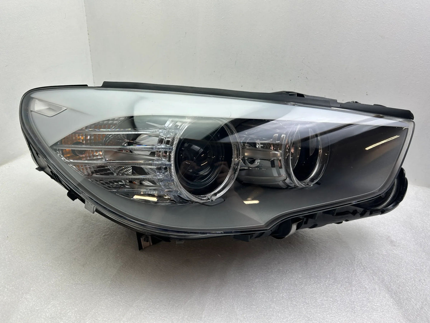 Original BMW 5er GT F07 Scheinwerfer rechts 7199602