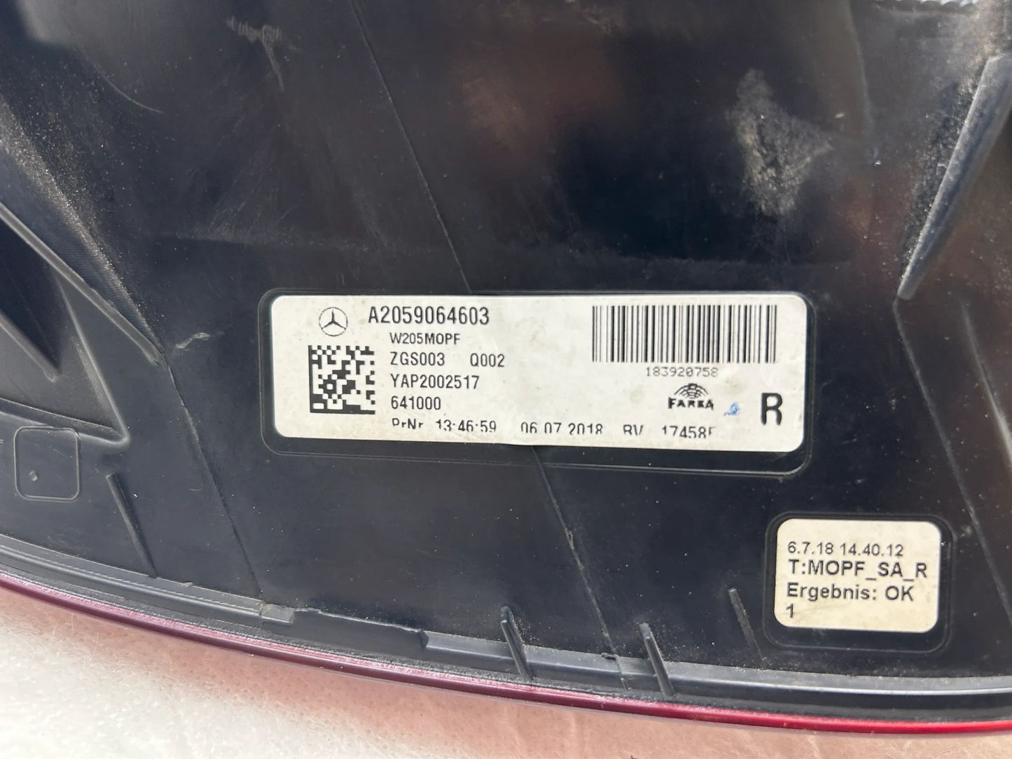 Original Mercedes C-Klasse W205 Rückleuchte rechts A2059064603
