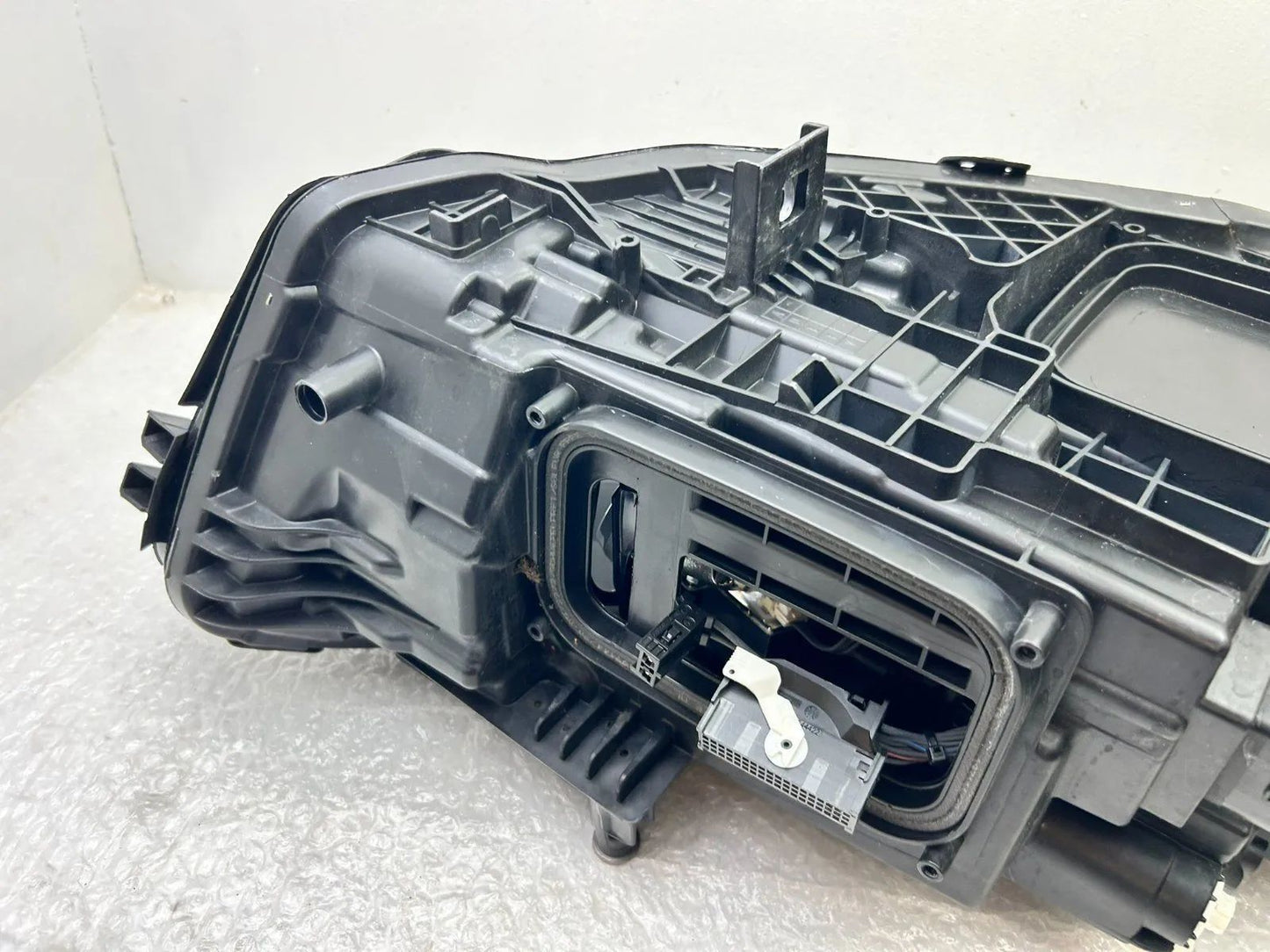 Mercedes W177 A-Klasse LED Scheinwerfer links A1779063705