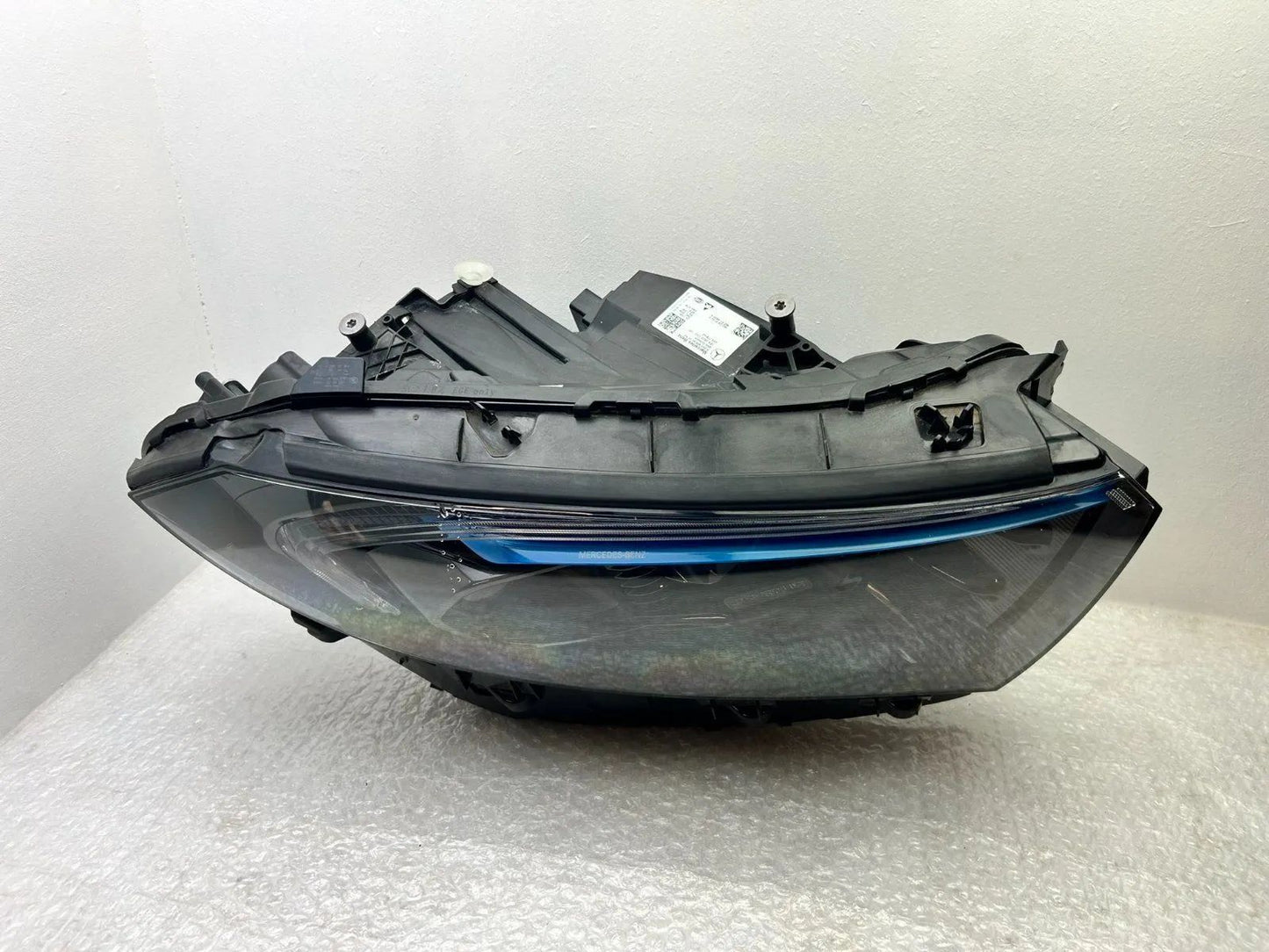 Mercedes EQB EQA W243 LED Scheinwerfer rechts A2439069000