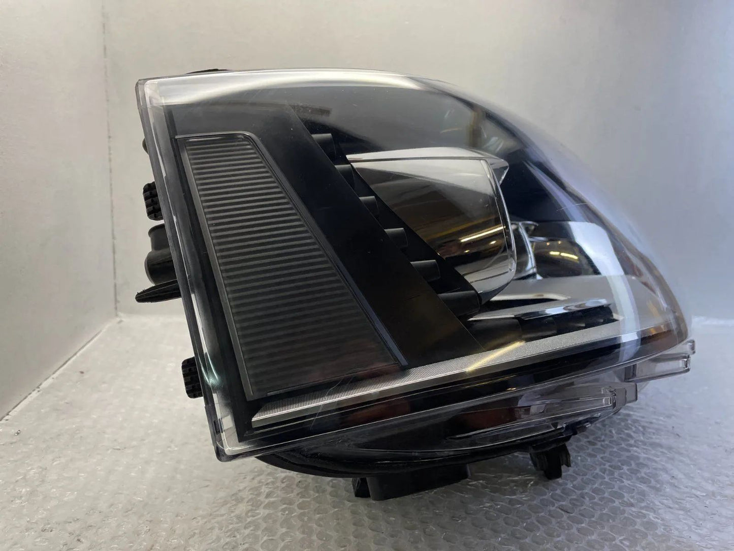 Original VW T5 Transporter Xenon Scheinwerfer rechts 7E5941016