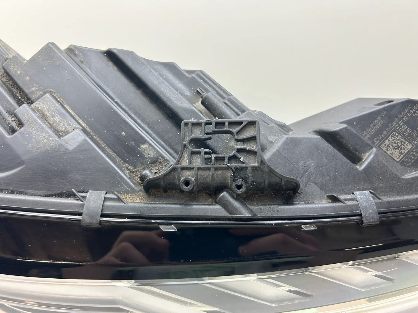 Original Audi A4 B9 8W LED Scheinwerfer rechts 8W0941034D