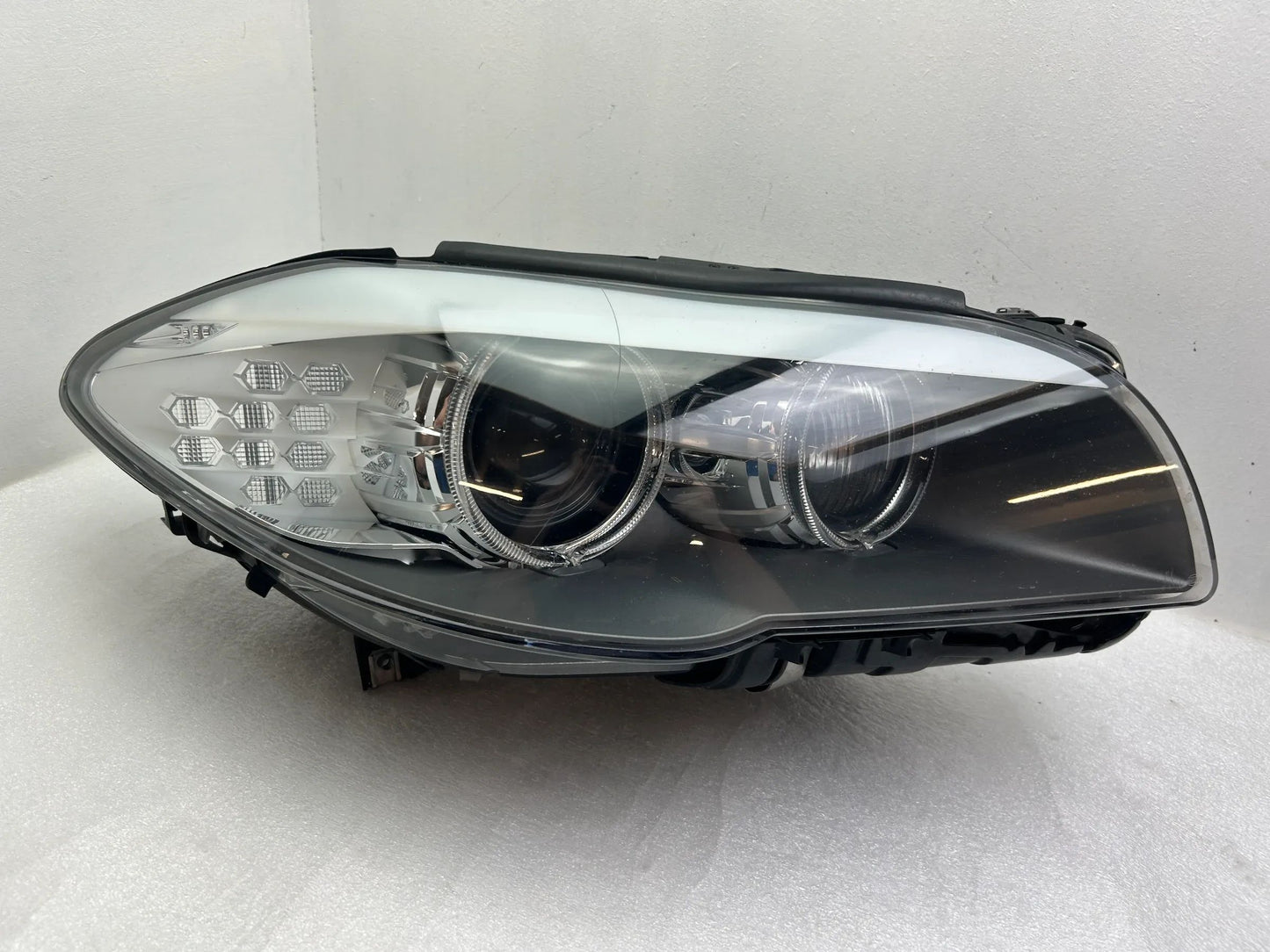 BMW 5er F10 F11 Xenon Kurvenlicht Scheinwerfer rechts 7203252