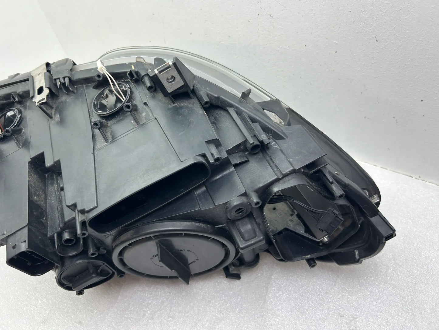 BMW 5er F10 F11 Xenon Scheinwerfer links 7271911 7203245