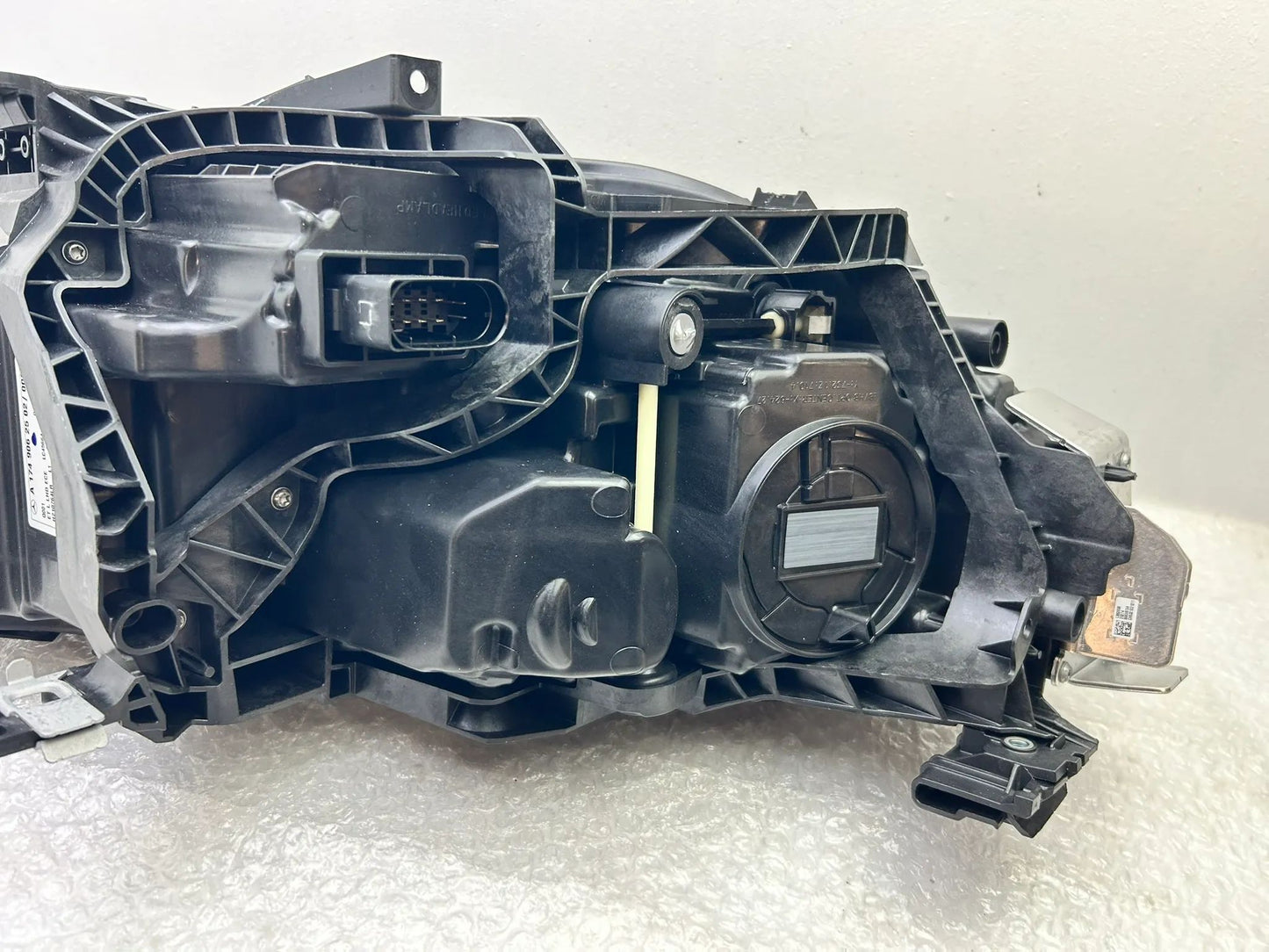 NEU Original Mercedes CLA W174 LED Scheinwerfer links A1749062502
