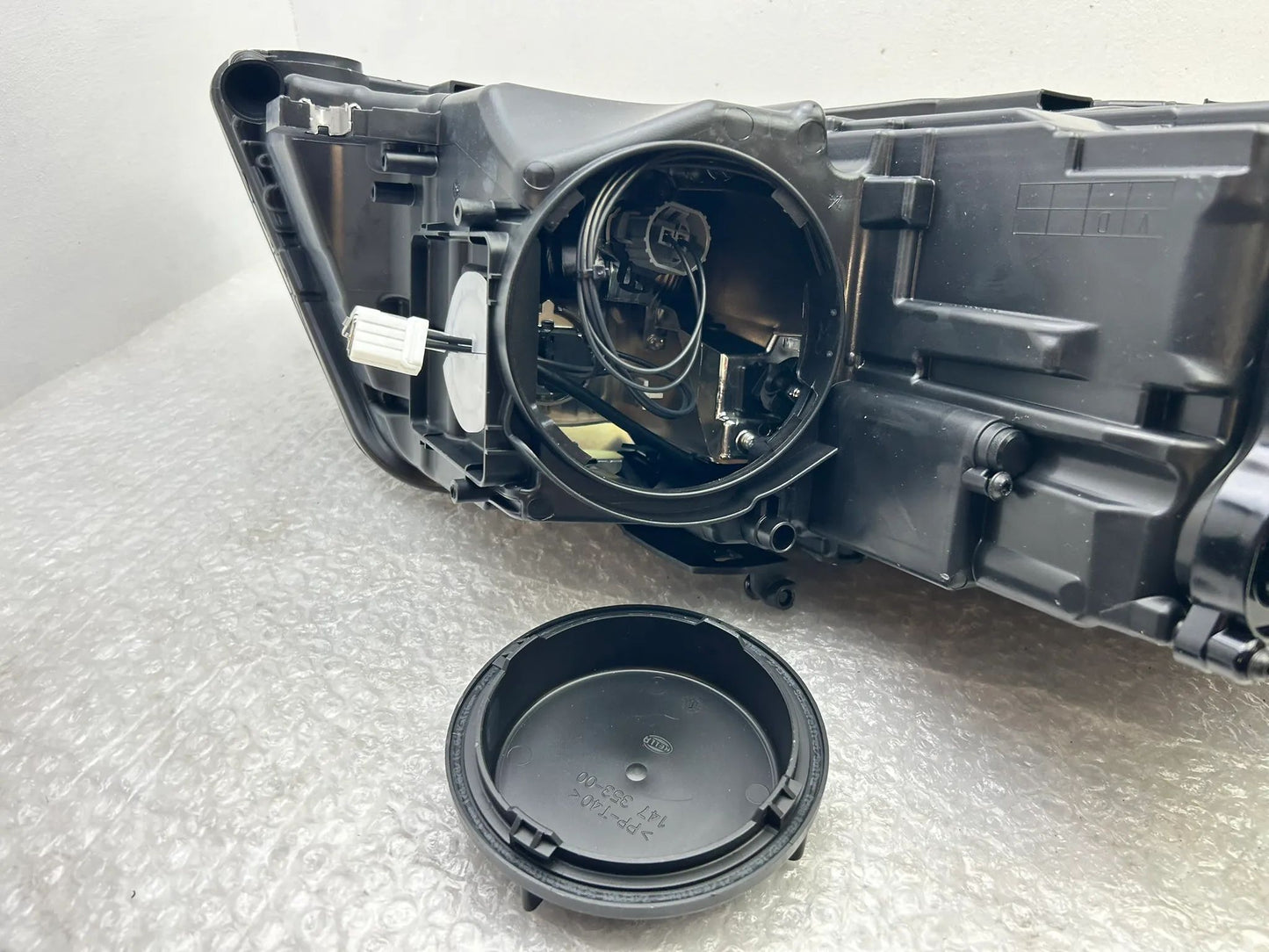 NEU Original Audi A8 4H Xenon Scheinwerfer links 4H0941029AE