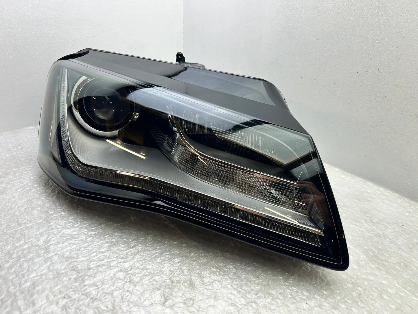 NEU Original Audi A8 4H Xenon Scheinwerfer rechts 4H0941030M
