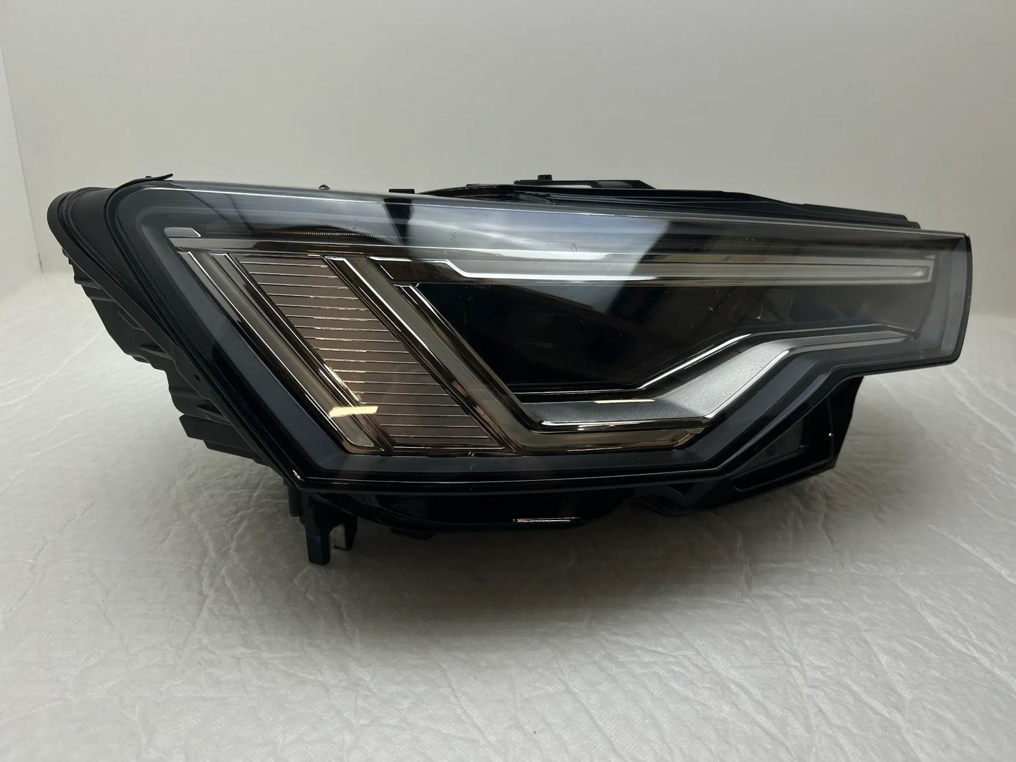 Original Audi A6 C8 4K LED Scheinwerfer rechts 4K0941040
