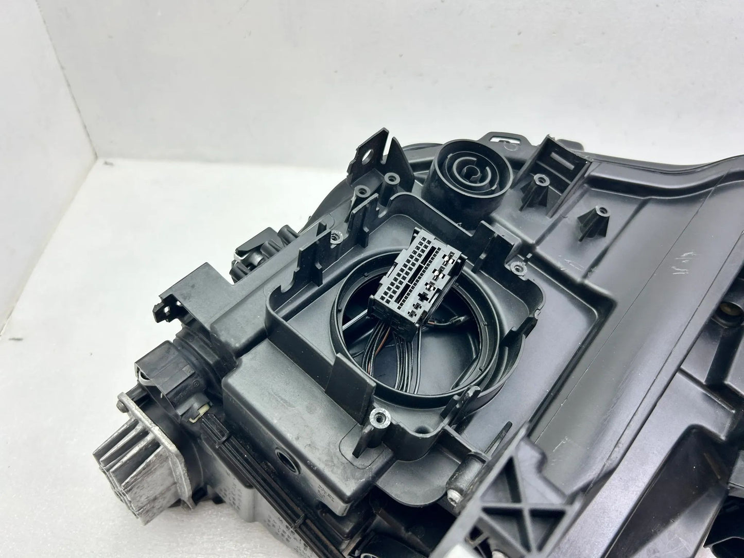 Seat Cupra Formentor Leon LED Scheinwerfer rechts 5FG941036C