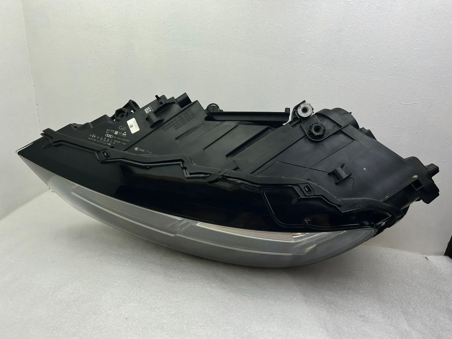 Original Audi Q7 LED Matrix Scheinwerfer links 4M0941035