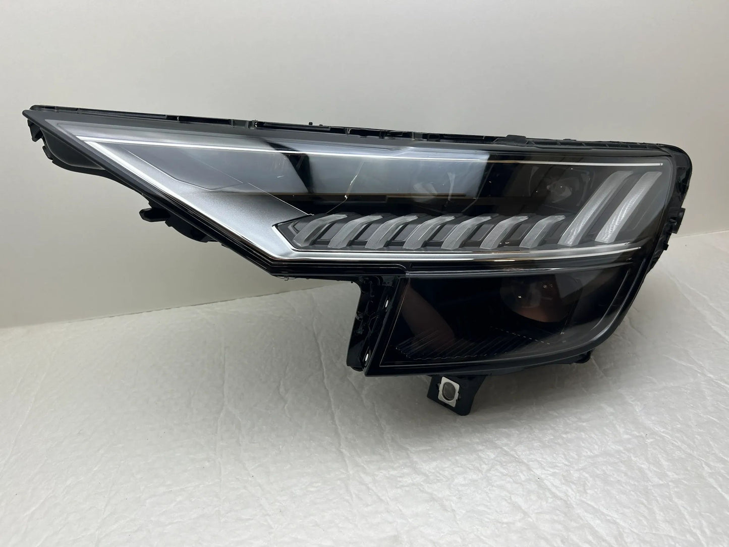 Original Audi Q8 SQ8 LED Matrix Scheinwerfer links 4M8941035