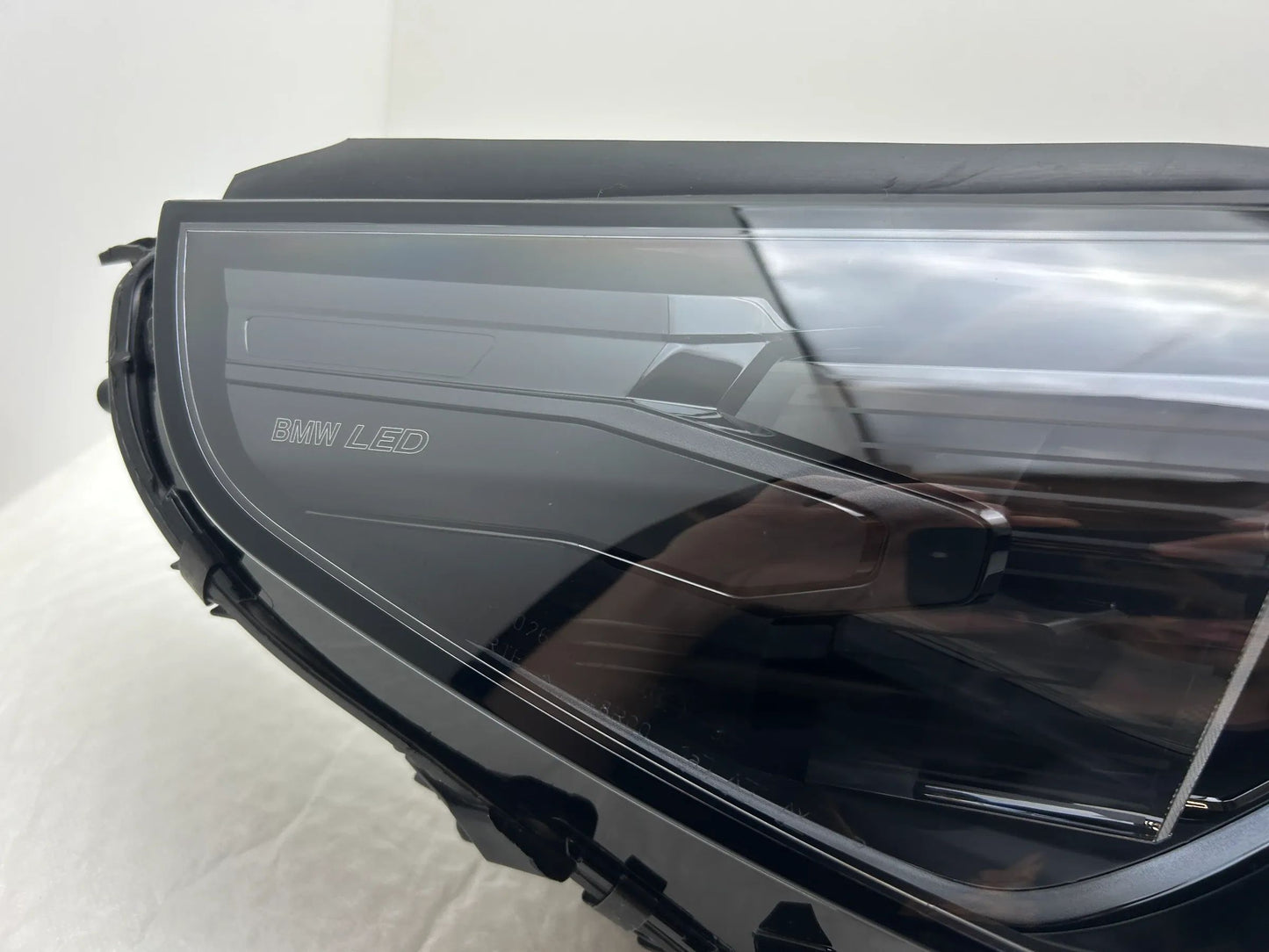 BMW 5er G60 G61 i5 LED Scheinwerfer Shadow Line rechts 5A798D8