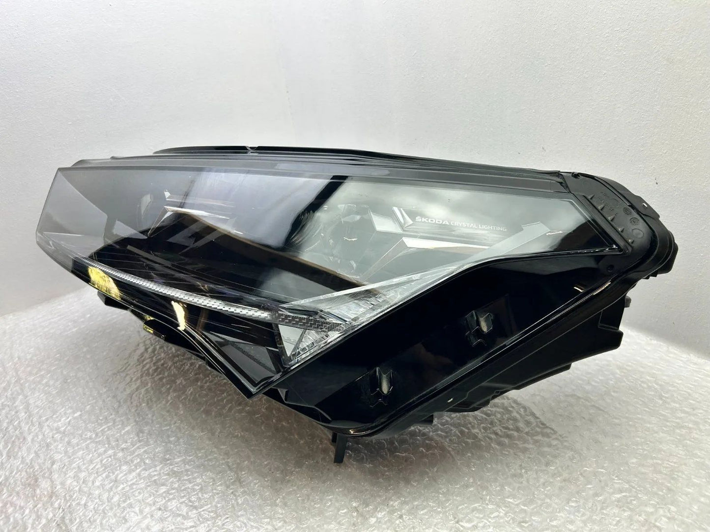 Original Skoda Enyaq 5LB LED Scheinwerfer links 5LB941015A