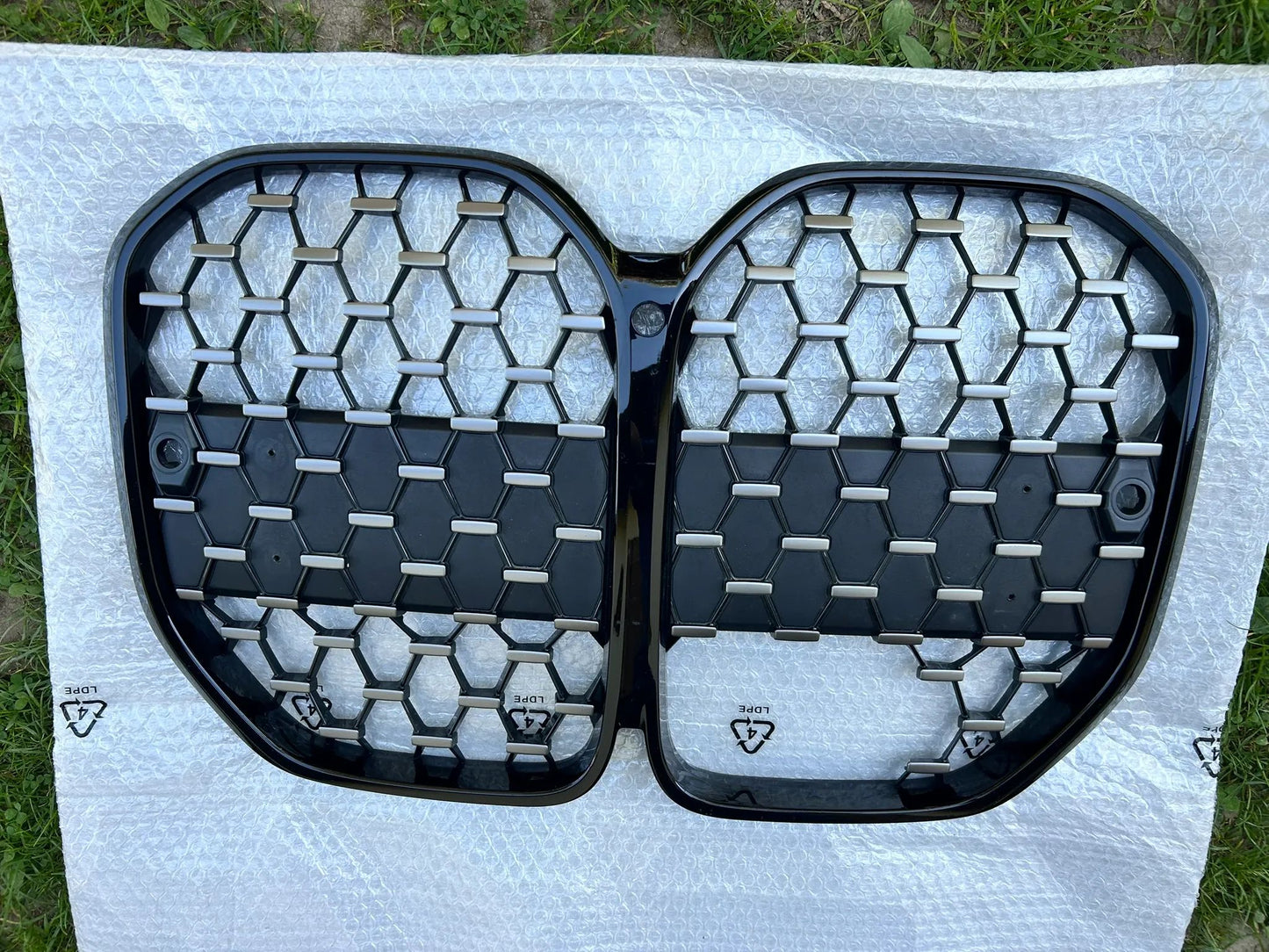 BMW 4er G22 G23 G26 Shadow Line Kühlergrill Gitter 8079060