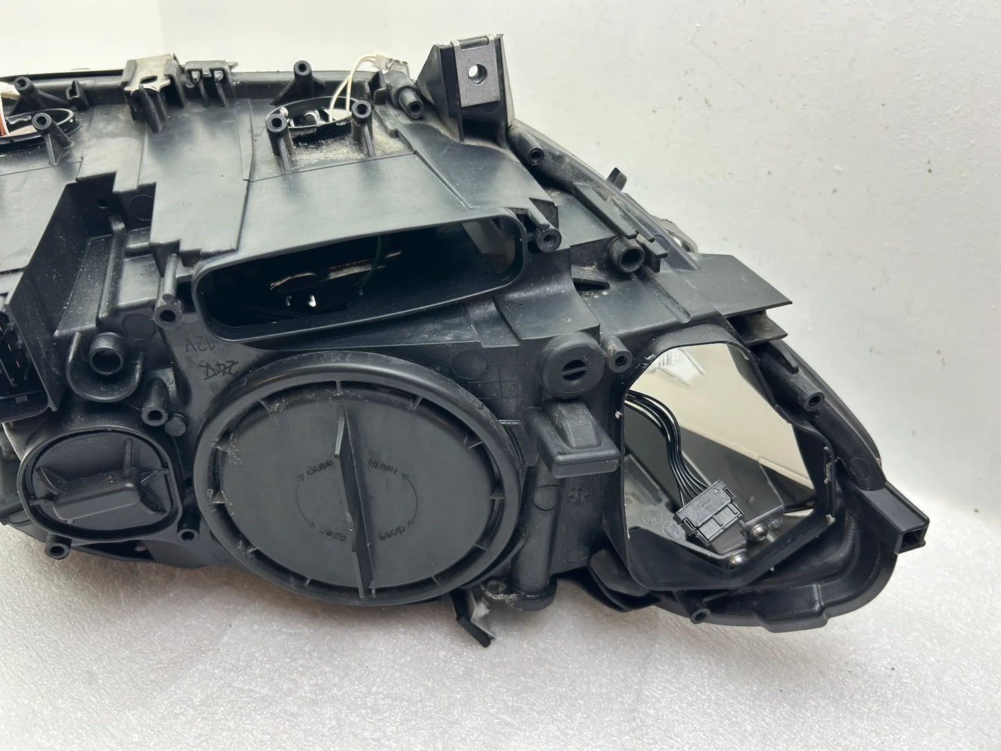 BMW 5er F10 F11 Xenon Scheinwerfer links 7271911 7203245