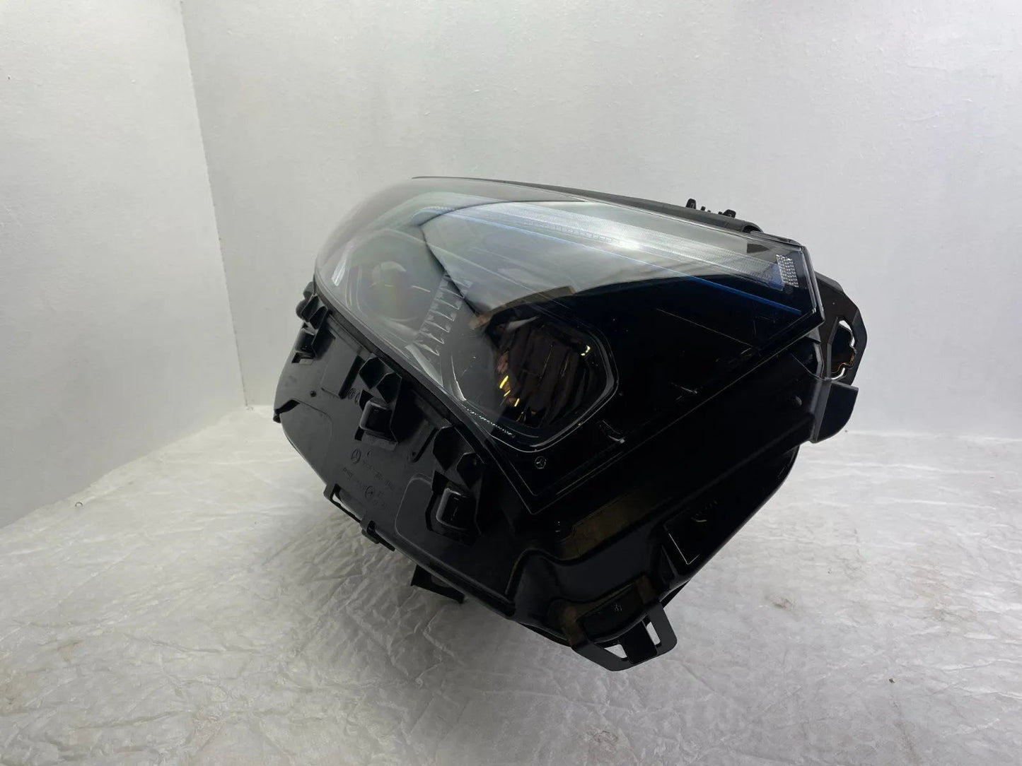 Mercedes EQB EQA W243 LED Scheinwerfer rechts A2439069000