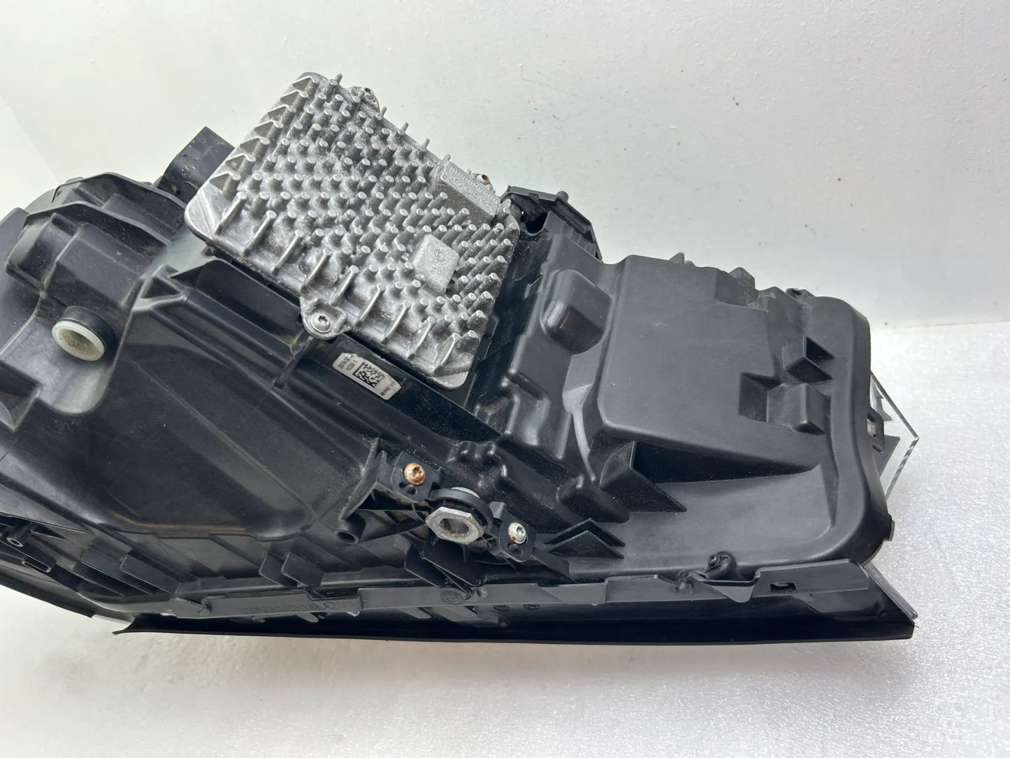 BMW 5er G30 G31 LED Scheinwerfer rechts Steuergeräte 8499112