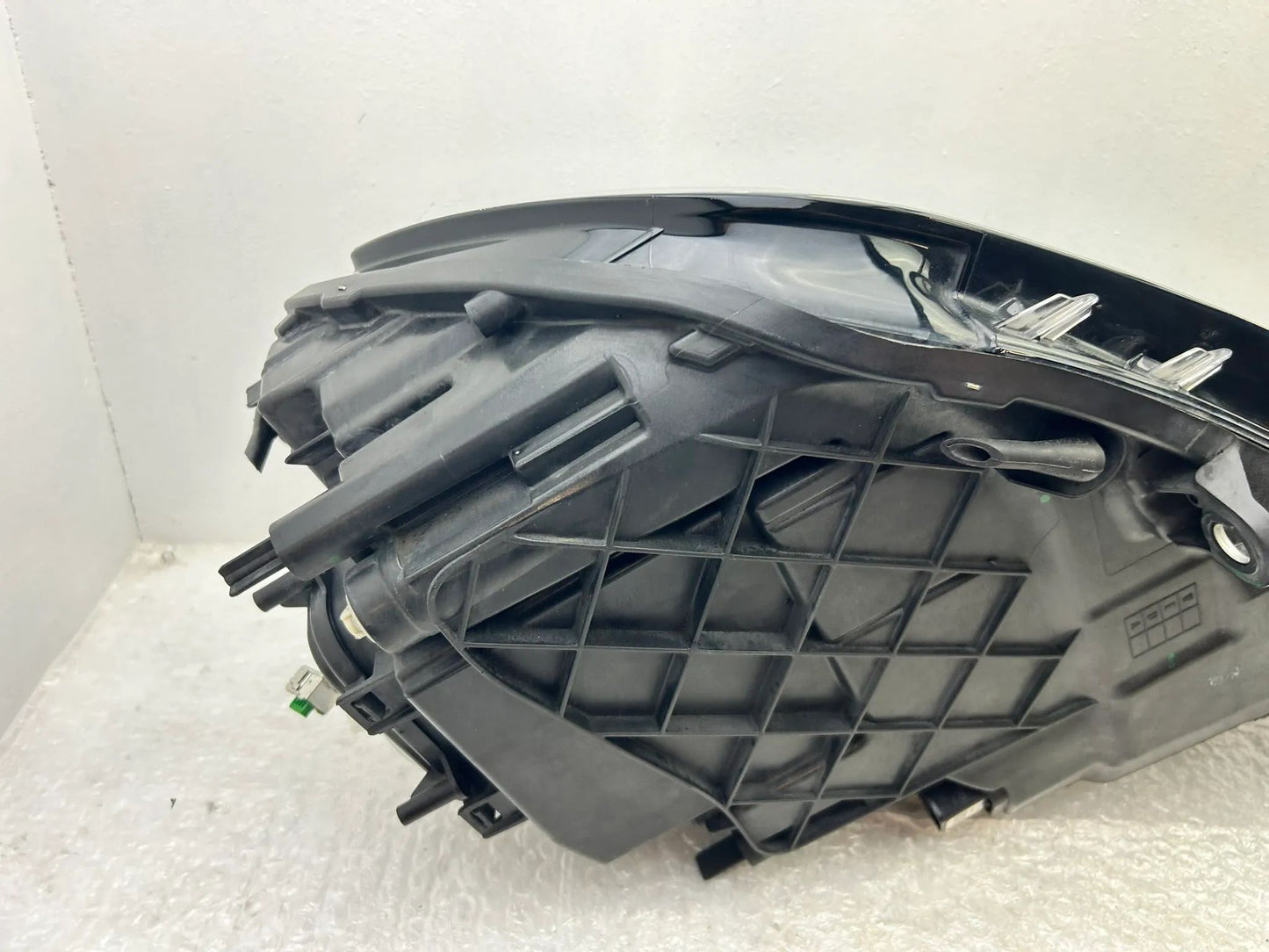 Original VW Touareg II 7P Bi-Xenon Scheinwerfer rechts 7P1941752B