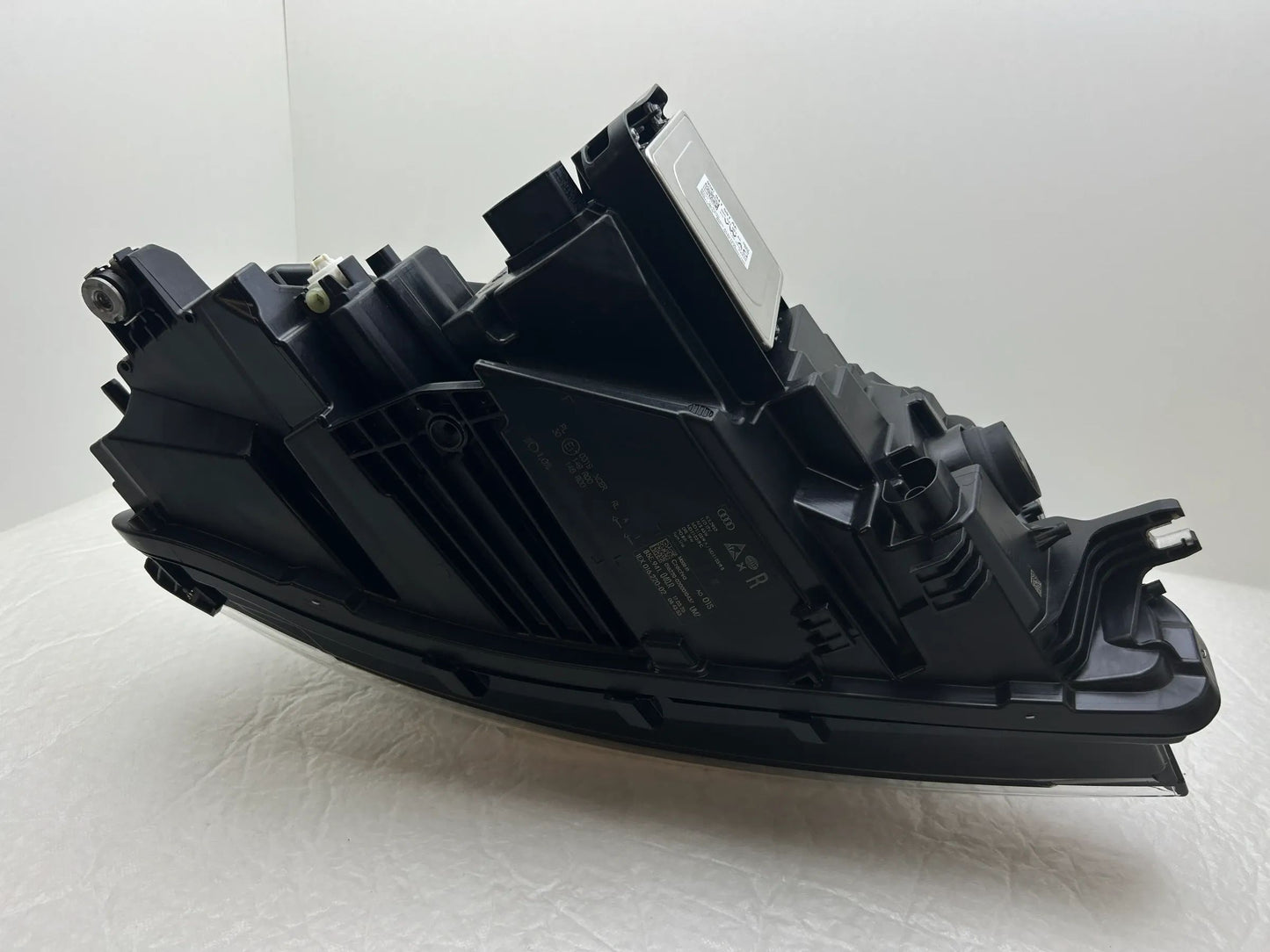 Original Audi A6 E-Tron Matrix LED Scheinwerfer rechts 85E941040R