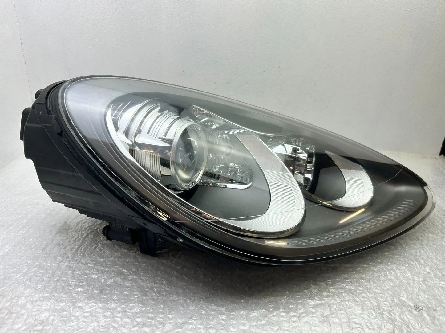 Porsche Cayenne II BI-Xenon Scheinwerfer rechts 7P5941032BA