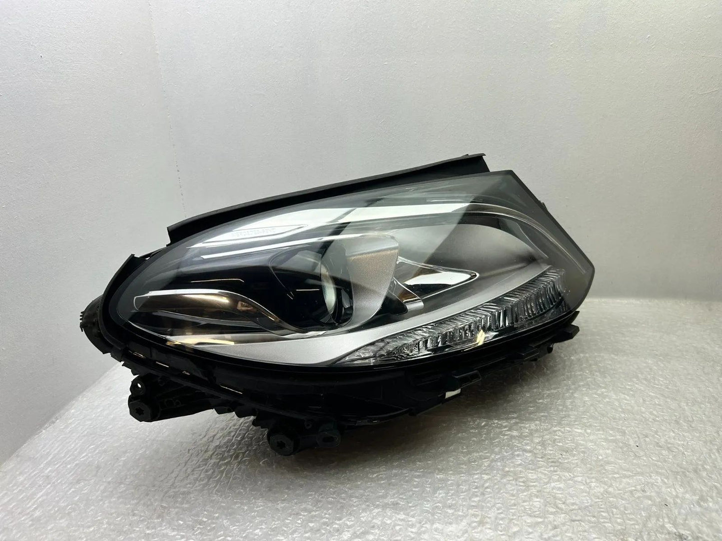 Original Mercedes GLE W166 Scheinwerfer rechts A1668201459