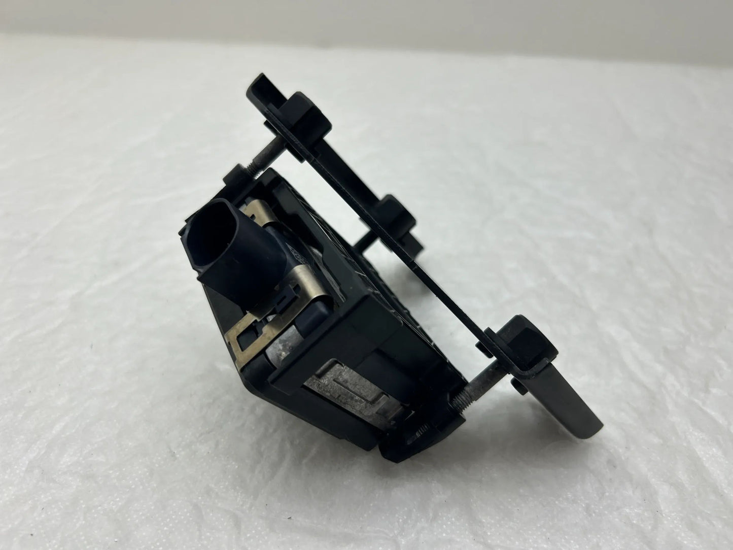 Original VW Audi Seat Radarsensor ACC Sensor 5Q0907561F