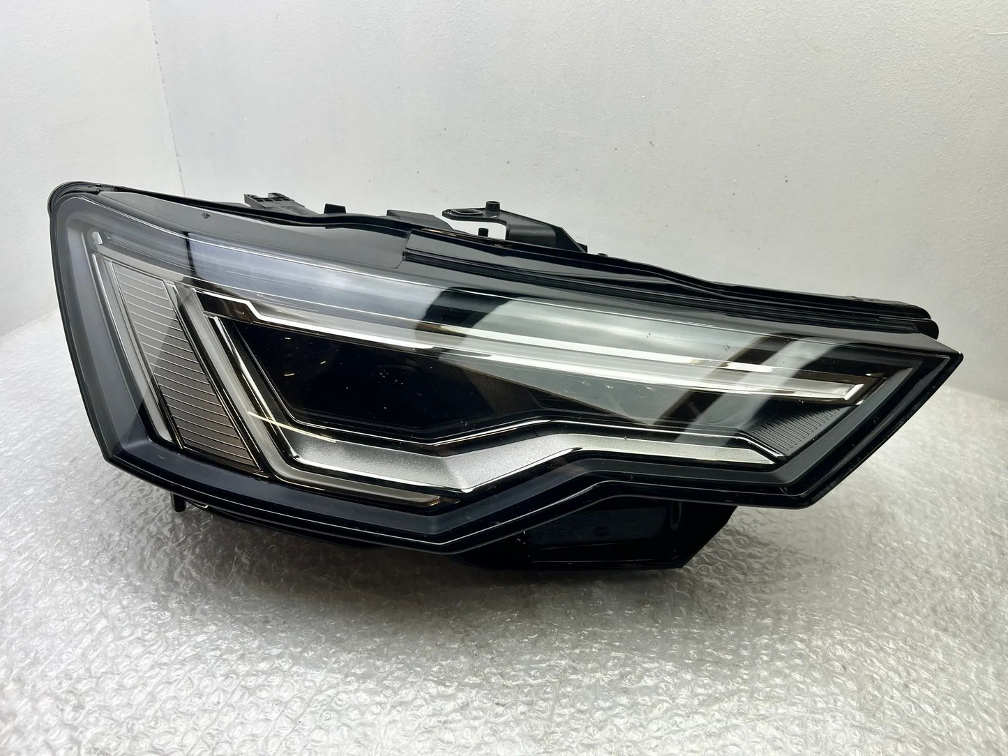 Original Audi A6 C8 4K LED Scheinwerfer rechts 4K0941040E