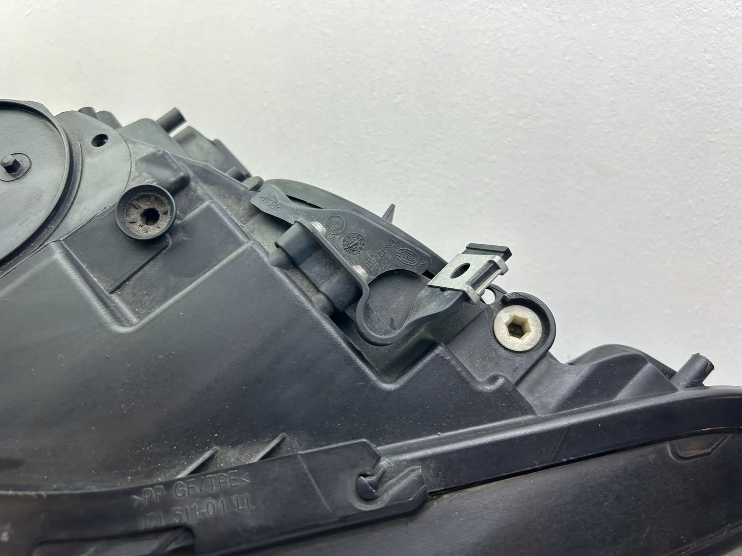 BMW 5er F10 F11 Xenon Scheinwerfer links 7271911 7203245