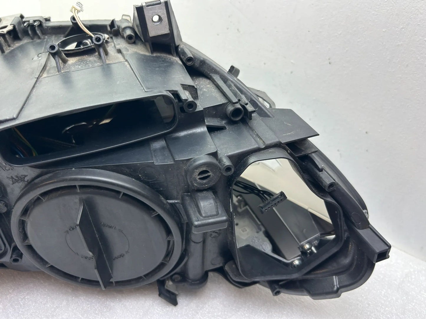 BMW 5er F10 F11 Xenon Scheinwerfer links 7271911 7203245