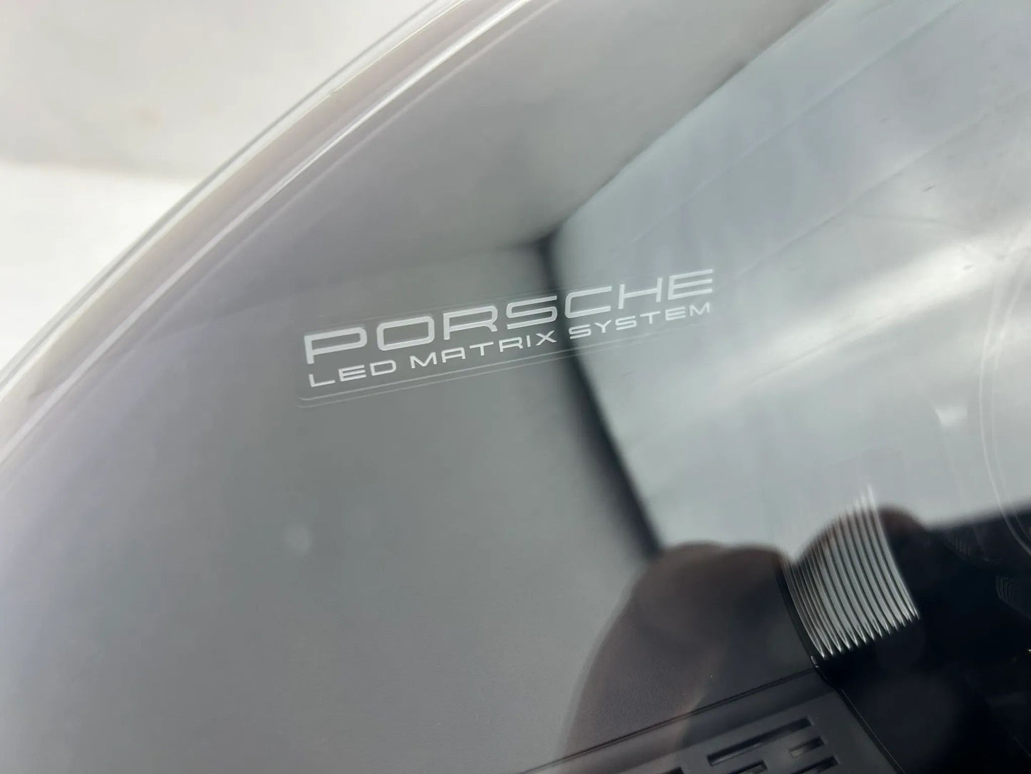 Porsche 992 LED Matrix Scheinwerfer links rechts 9P5941060E