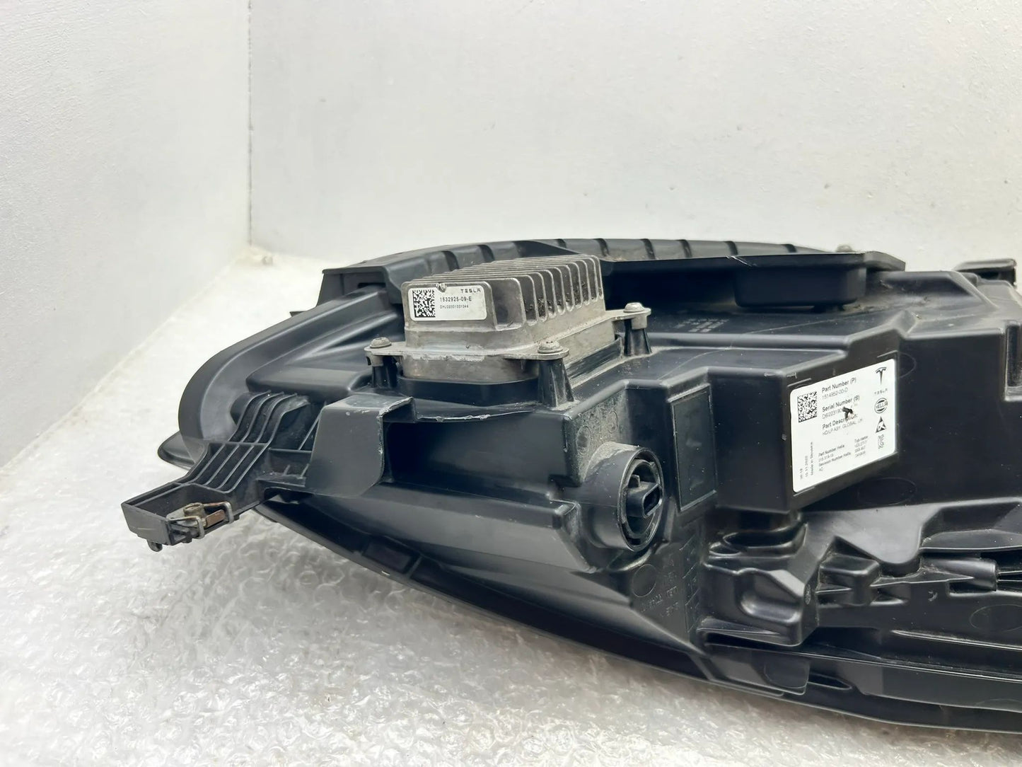 Original Tesla Model 3 LED Scheinwerfer links 1514952-00-D