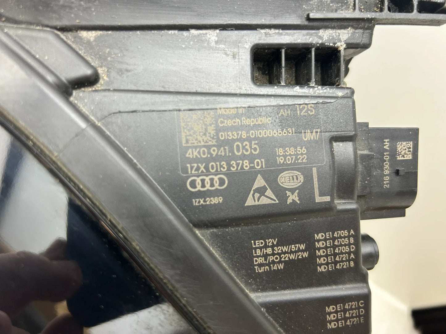 Original Audi A6 C8 4K LED Scheinwerfer links 4K0941035