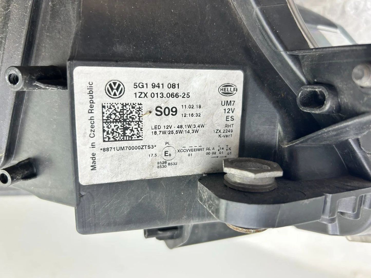 Original VW Golf VII 7 5G LED Scheinwerfer links 5G1941081
