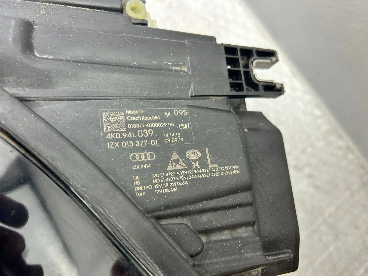 Original Audi A6 C8 4K LED Scheinwerfer links 4K0941039