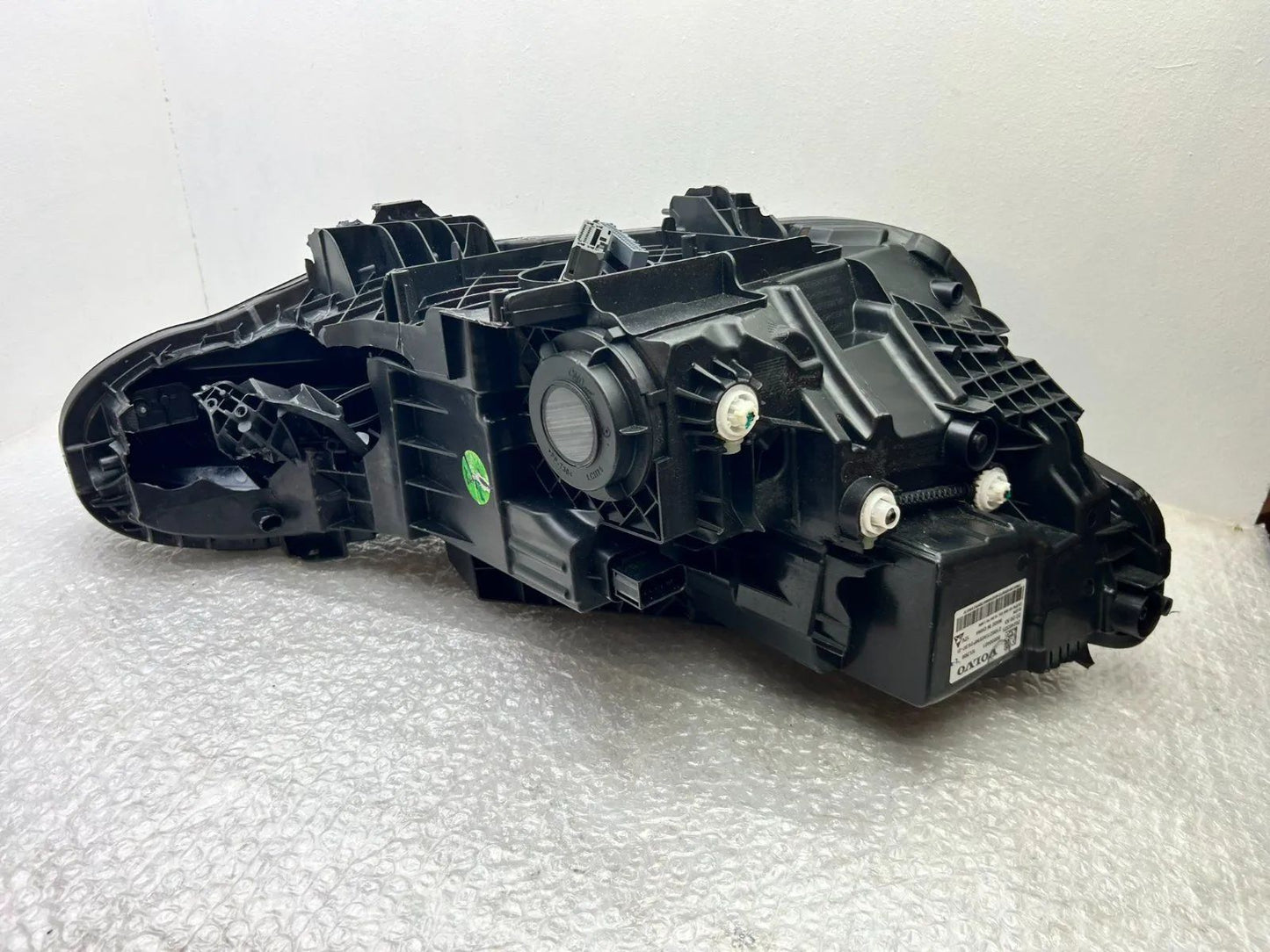Original Volvo EX30 LED Scheinwerfer links 80000401 DEFEKT