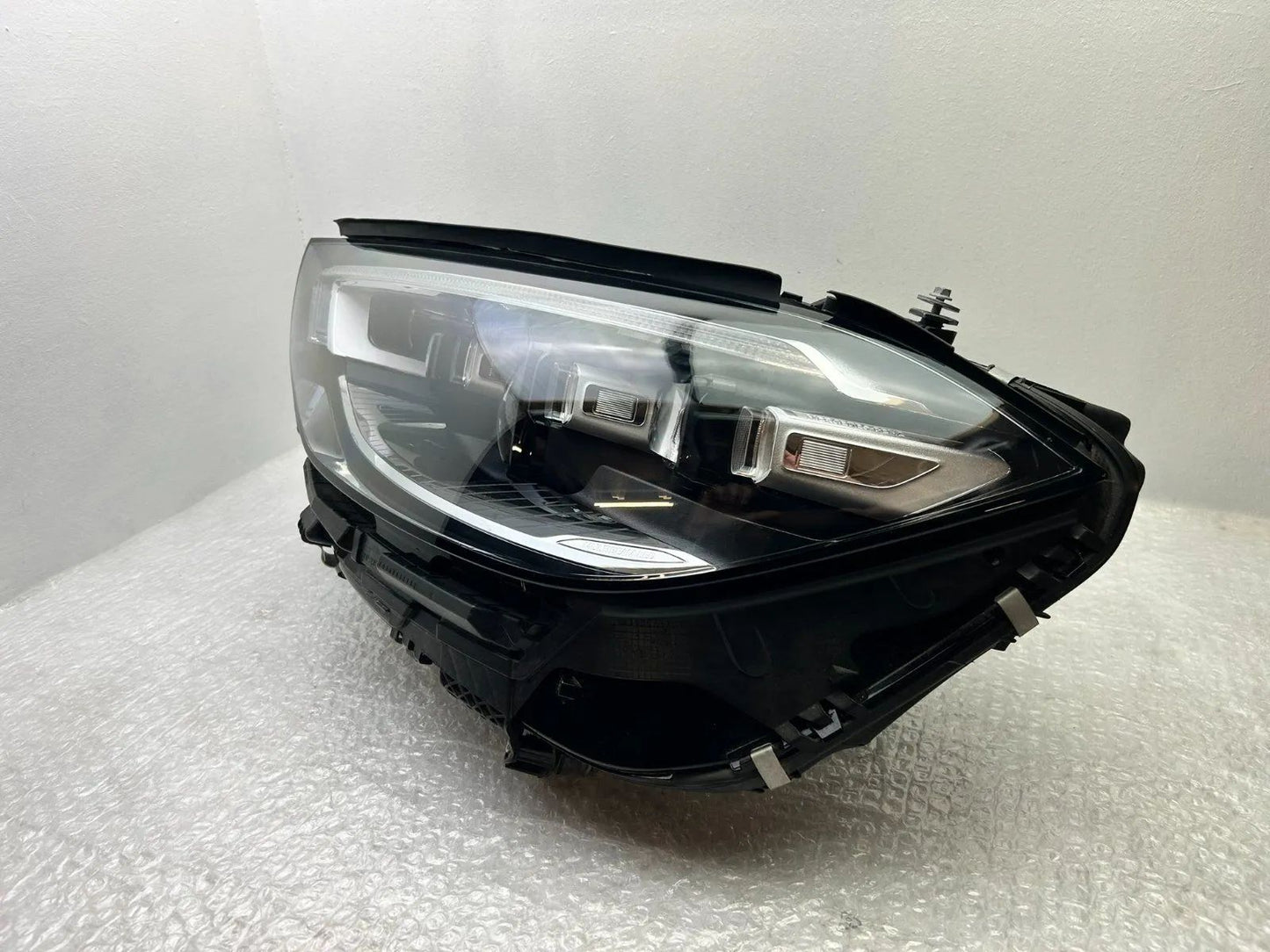Mercedes W223 S-Klasse LED Scheinwerfer links A2239067505