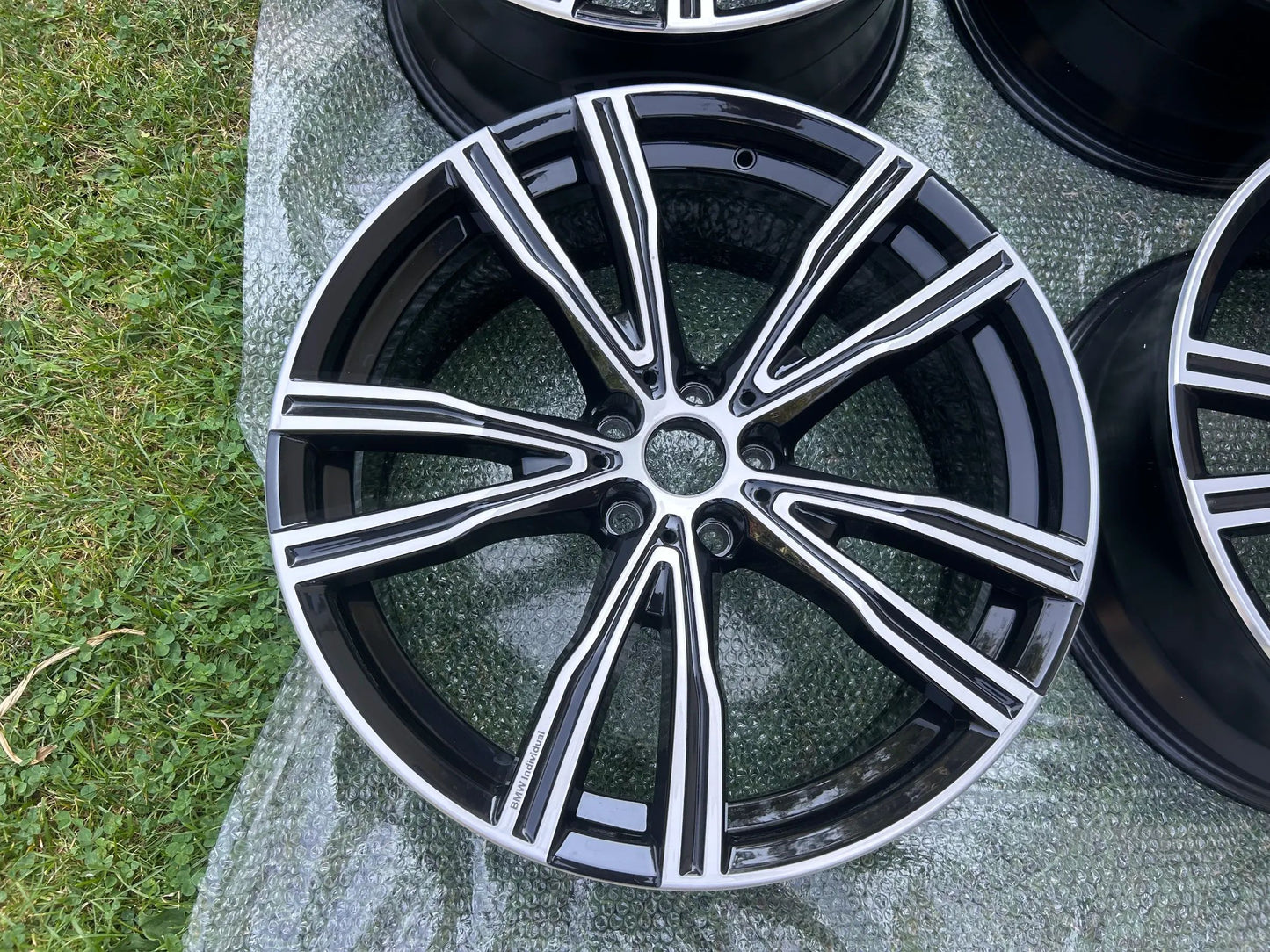 BMW 8er G14 G15 G16 Alufelgen Satz 20 Zoll 5x112 8072028 8072027