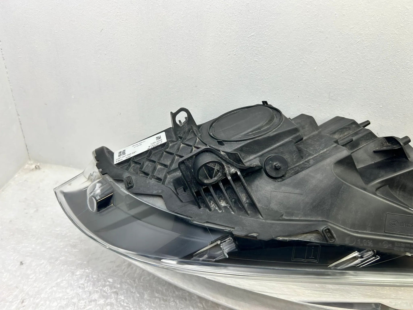 Original Volvo V40 LED Frontscheinwerfer links 31677018