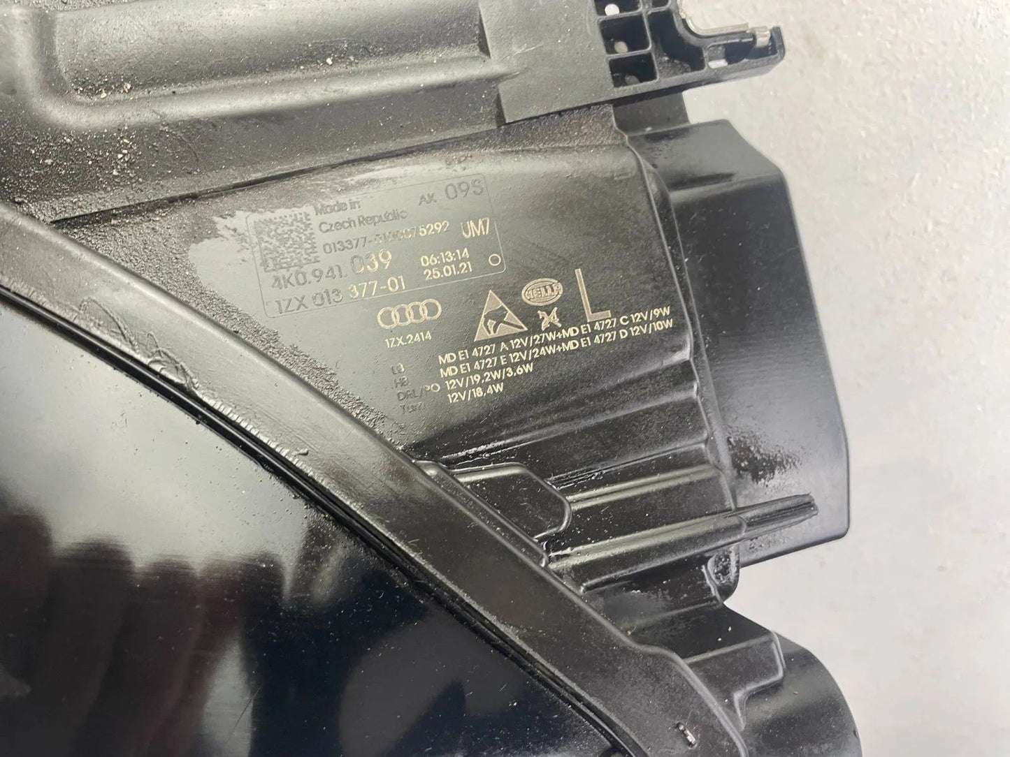 Original Audi A6 C8 LED Scheinwerfer links 4K0941039
