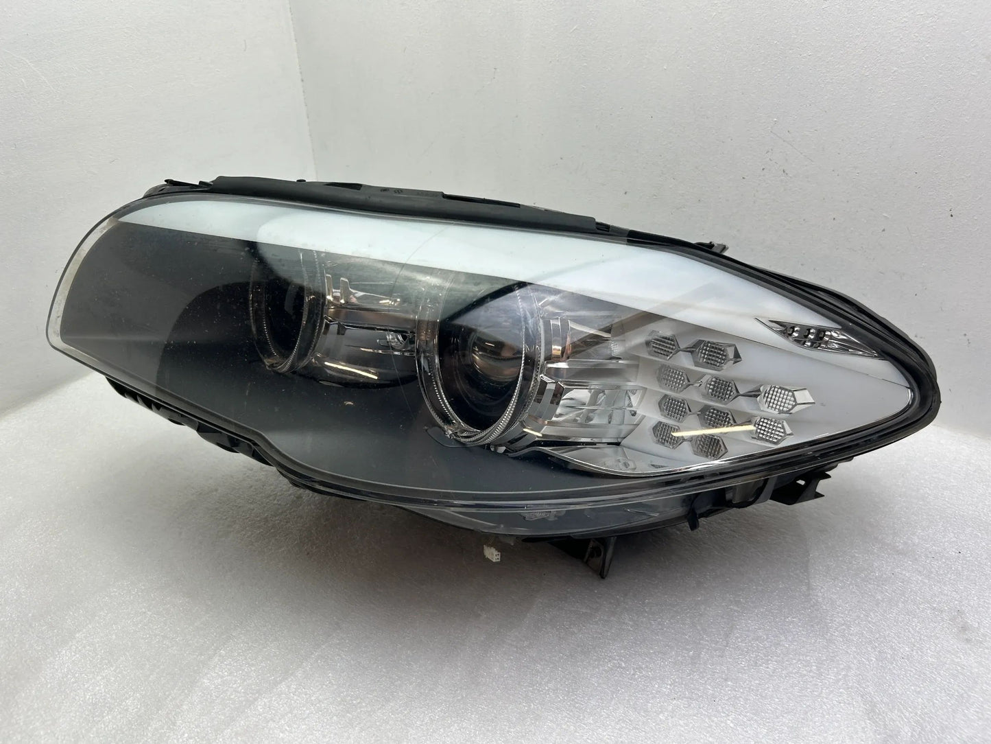 BMW 5er F10 F11 Xenon Scheinwerfer links 7271911 7203245