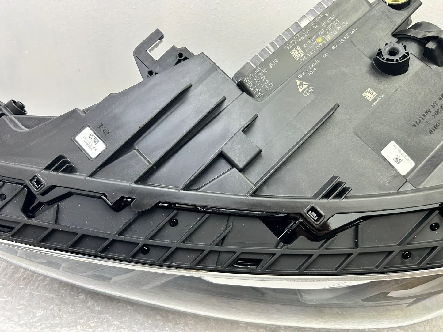 NEU original Audi e-tron GT RS LED Scheinwerfer links 4J3941035