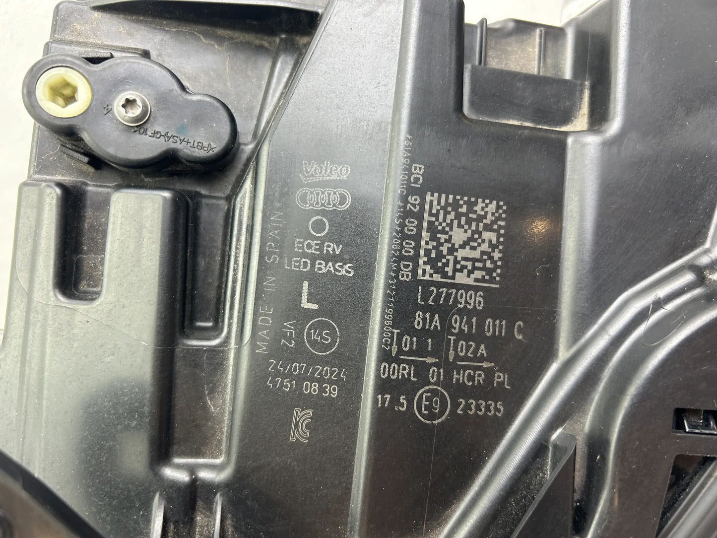 Original Audi Q2 81A LED Scheinwerfer links 81A941011C