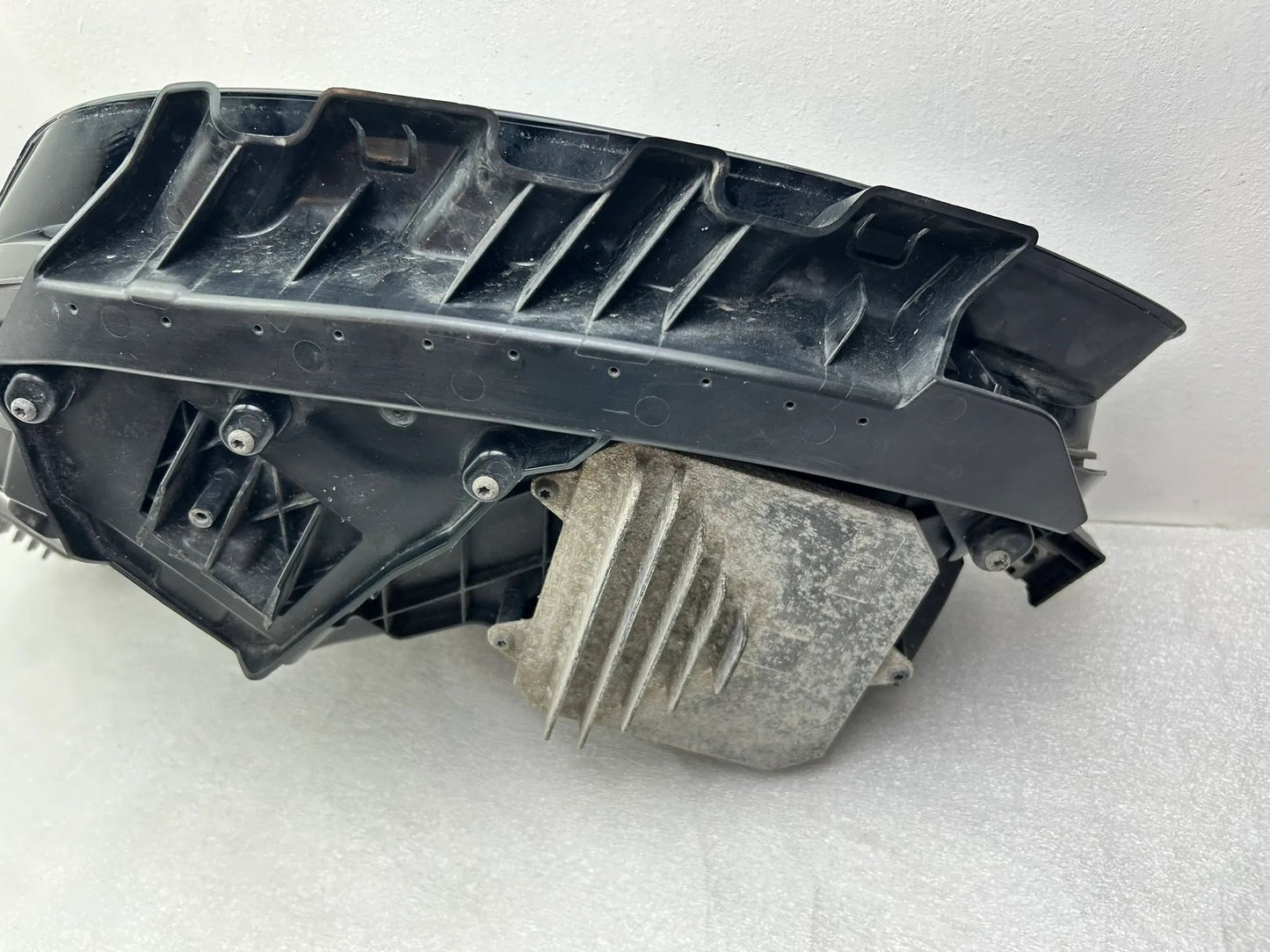 Original Tesla Model 3 LED Scheinwerfer rechts 1077376-00-C