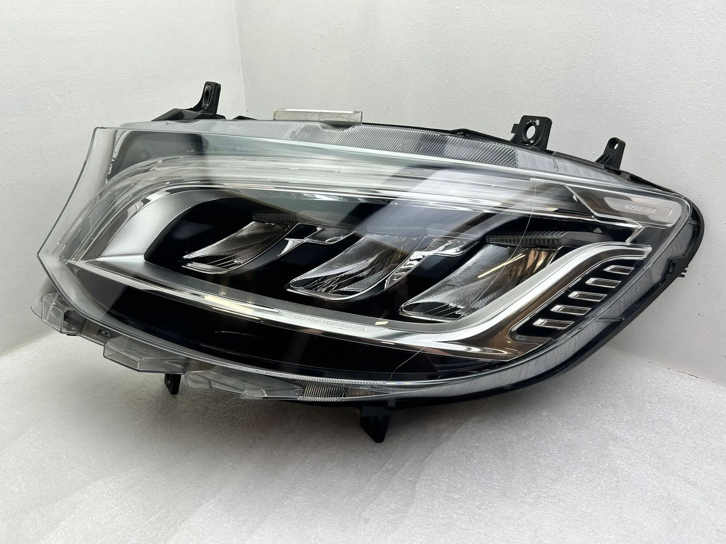 Mercedes Sprinter W910 W907 LED Scheinwerfer links A9109067100