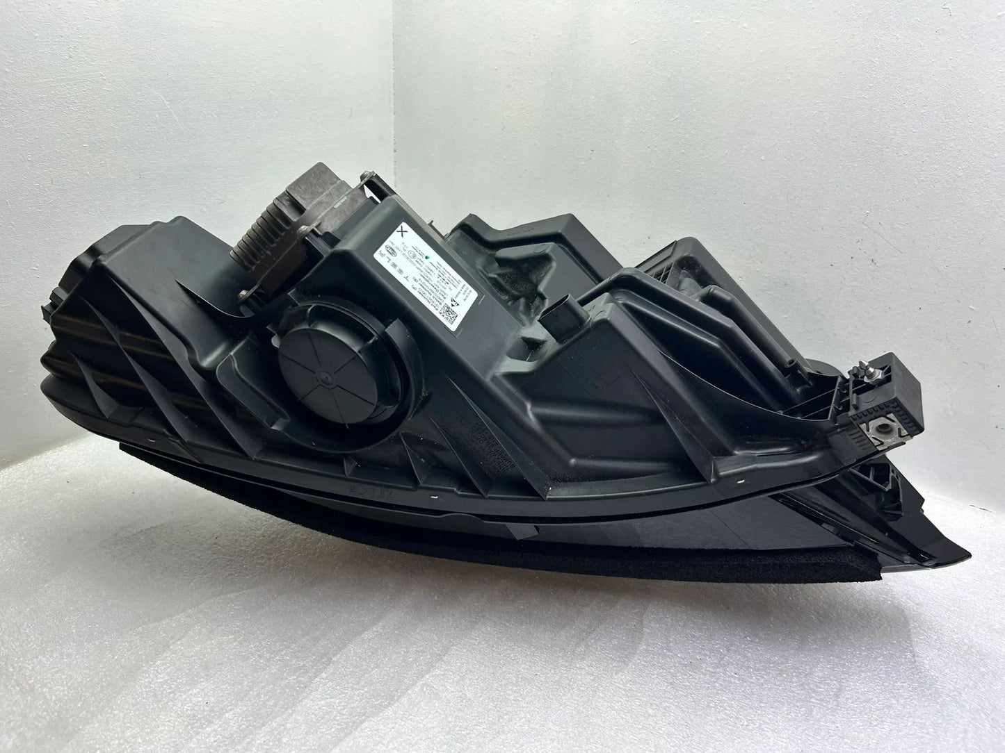 Tesla Modell Y Juniper LED Scheinwerfer rechts 1918351-00-D